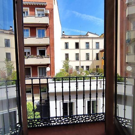 Barrio De Las Letras, Corazon De Madrid Exterior photo